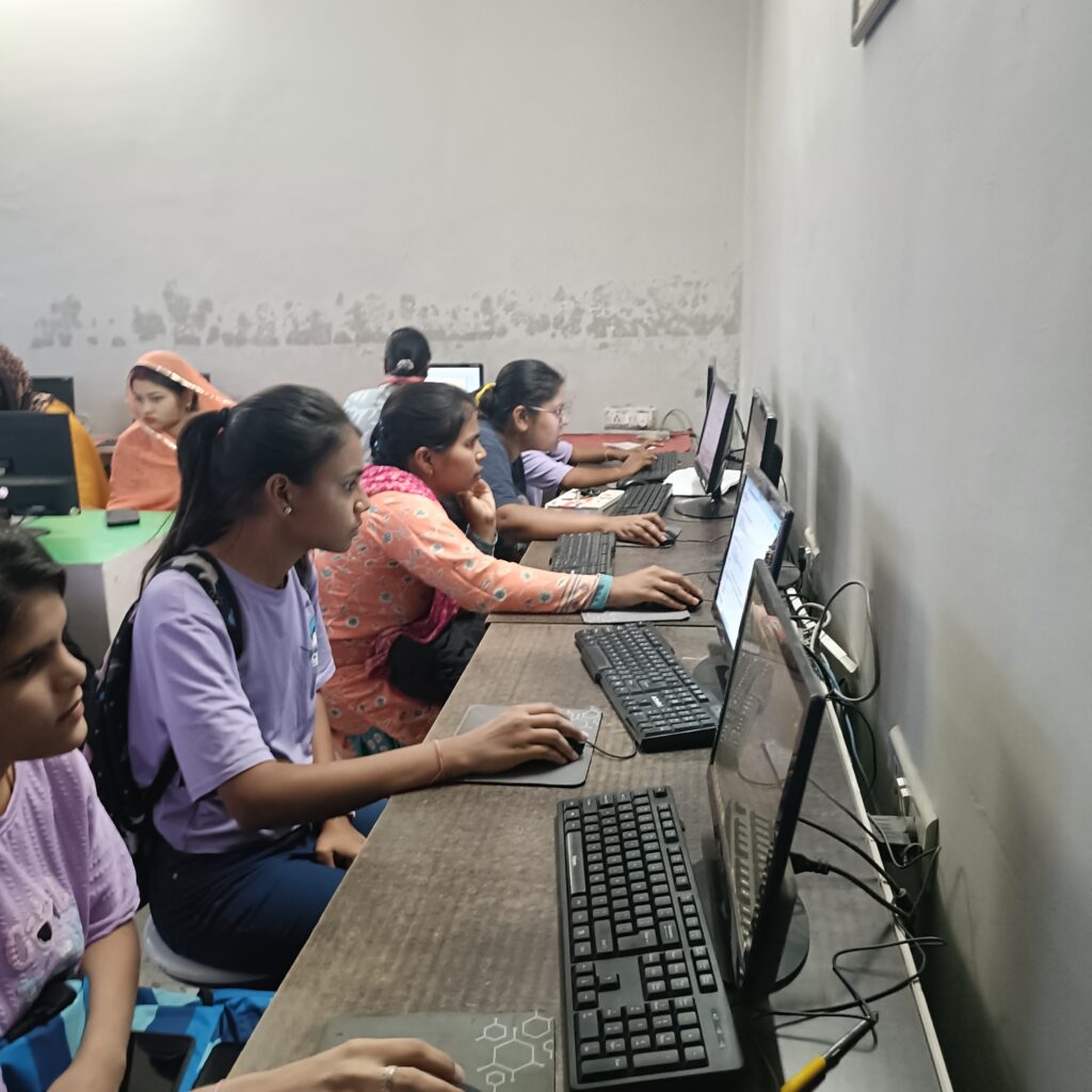 Digital marketing students using AI tools in training session